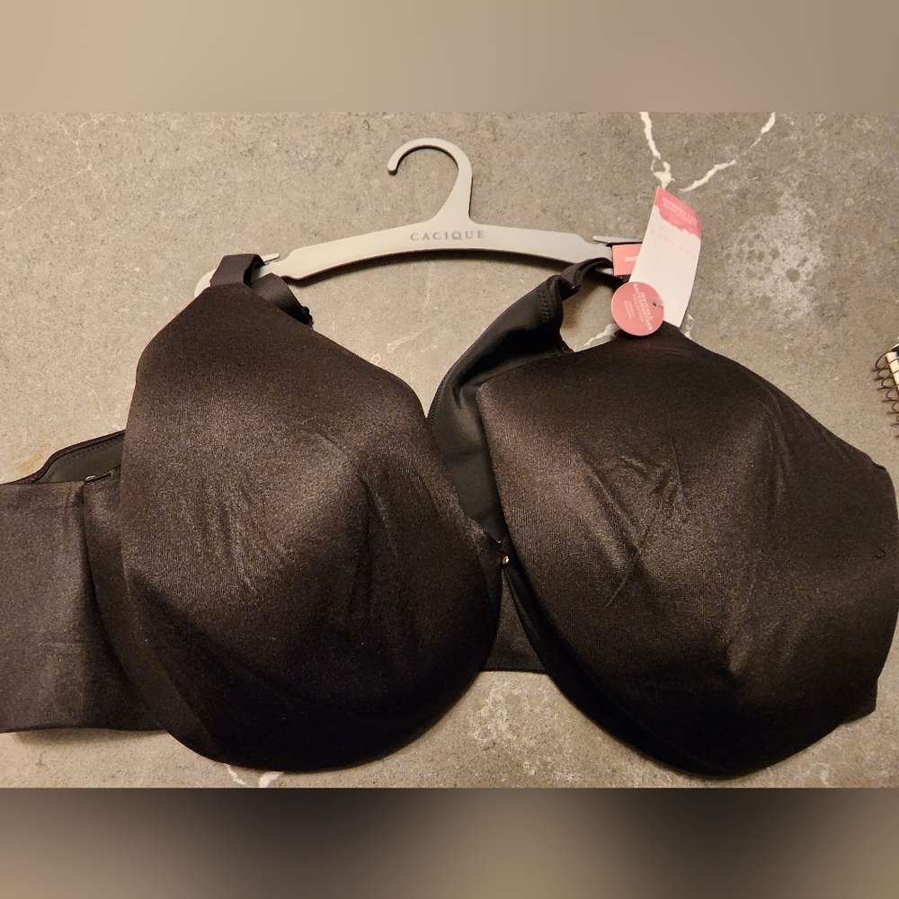 Cacique Invisible Back Smoothing bra 50D
